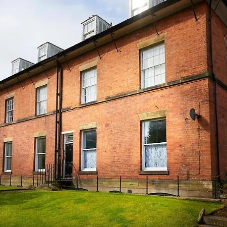 The Penthouse Queen Margarets Lodge Scarborough Buitenkant foto